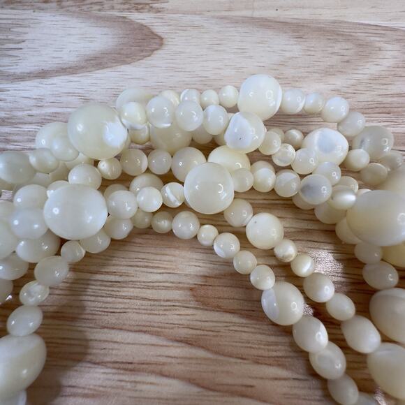 VTG Artisan Necklace Charlene Biesele Mother of Pearl Bead & Repousse Brass 20" - Picture 9 of 14